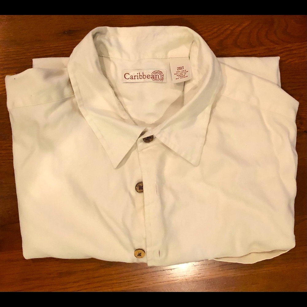 Roundtree and York Caribbean style causal shirt